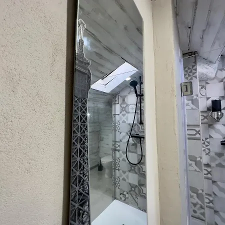 G-house * بارما